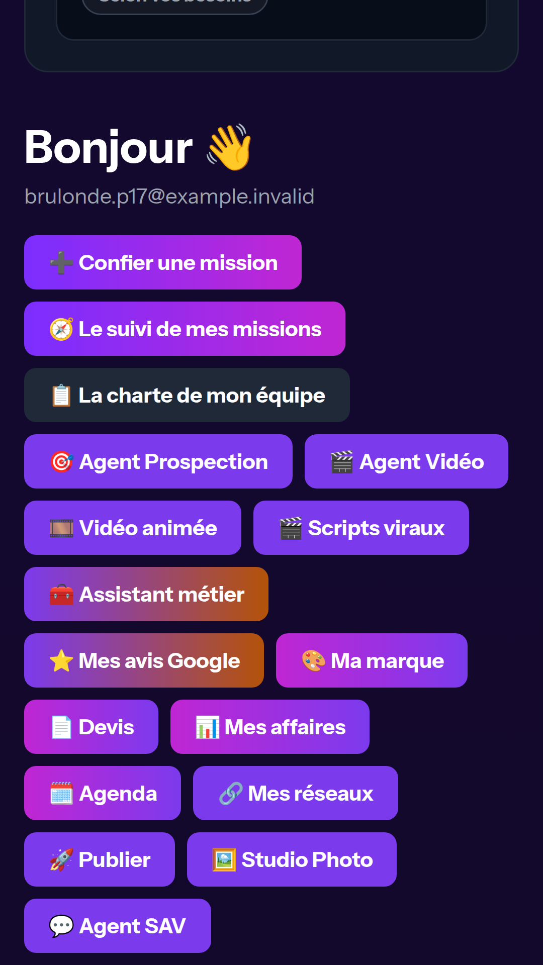 Barre de raccourcis de l'espace client sur téléphone : sous le mot « Bonjour », les boutons « ➕ Confier une mission » et « 🧭 Le suivi de mes missions » en tête de liste, suivis des autres raccourcis de l'espace.